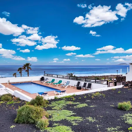 Casa Buenavista 127 - Pool - Ocean Views - 2 Min By Lanzarote
