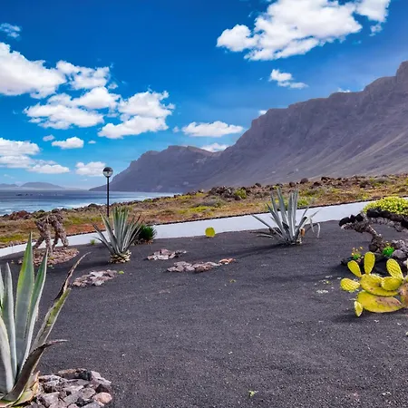 Casa vacanze Casa Buenavista - Pool - Ocean Views - 2 Min By Lanzarote Famara